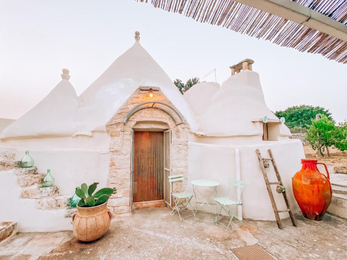 Holiday home Trullo Bianco *